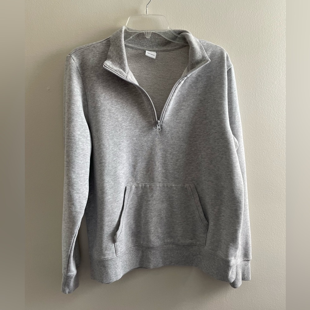 Women’s Amazon Essentials Large Gray Pullover